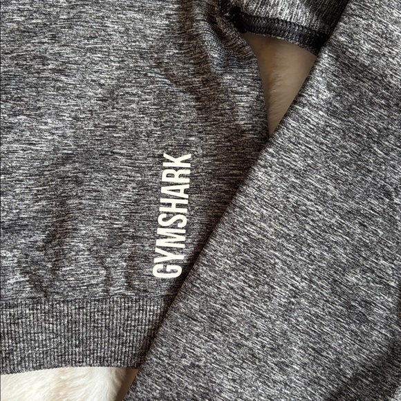 Gymshark Charcoal Long Sleeve Crop Top - Picture 2 of 5
